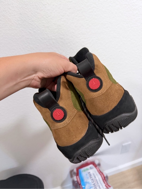 Jordan retro 9 Olive Green and Brown Suede Hiker Sneaker main image 5